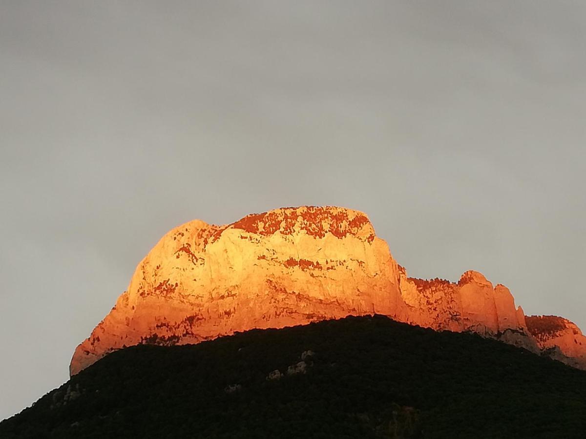 Apartamento El Fenal De Turmo Casa Rural "El Capricho De Nieves" Laspuña Exterior foto